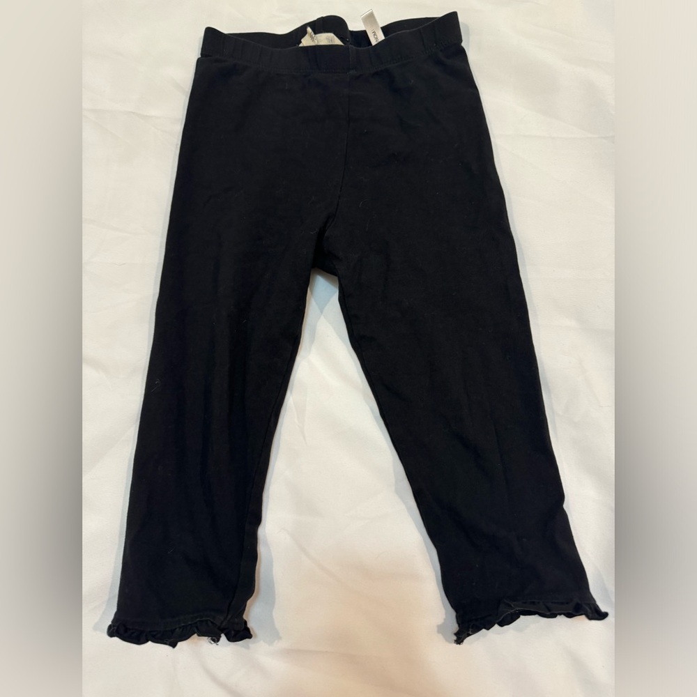 3/$10 barely worn cropped ruffle leggings (feel free to add to bundle)